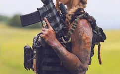 巜疯狂的少妇4做爰中字